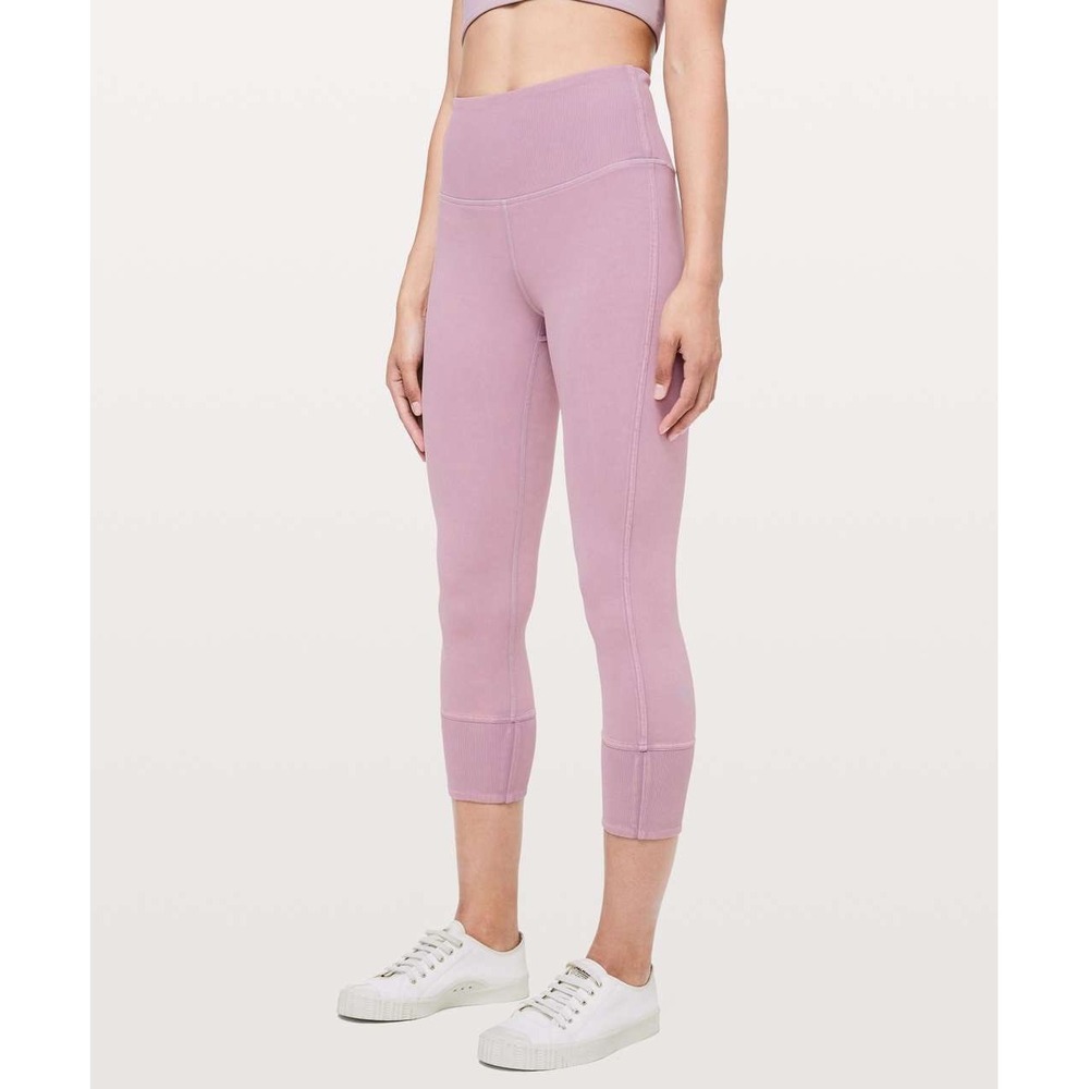 Lululemon Wunder Under Crop 23" Ribbed Cuff in Washed Antoinette Size 4